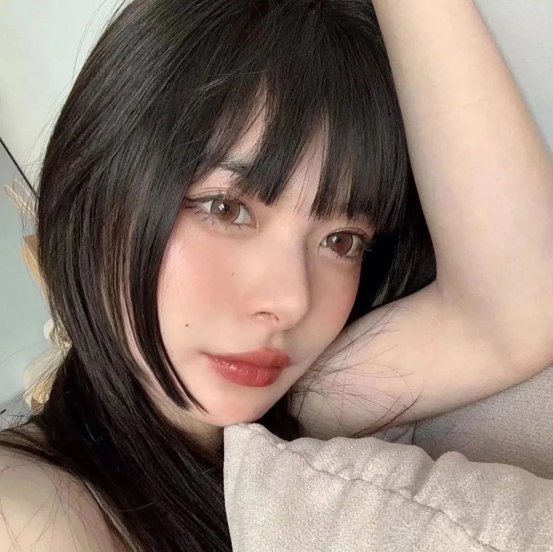 女孩们海报